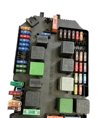 Mercedes-Benz S W221 Fuse module A2215402450