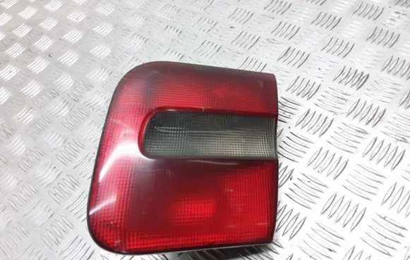 Volvo S70 V70 V70 XC Tailgate rear/tail lights 9157009
