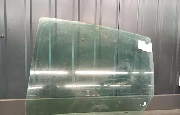 Jaguar XJ X350 Rear side window