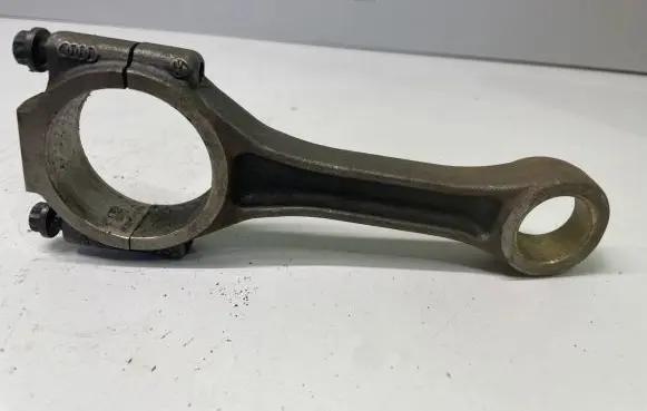 Volkswagen PASSAT B6 Connecting rod/conrod 038JDE