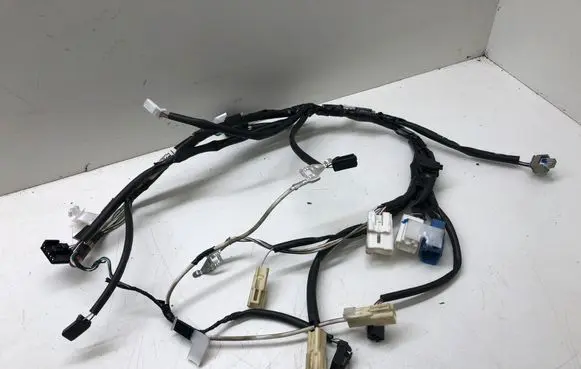 Toyota Avensis T270 Tailgate/trunk wiring harness 82185052500