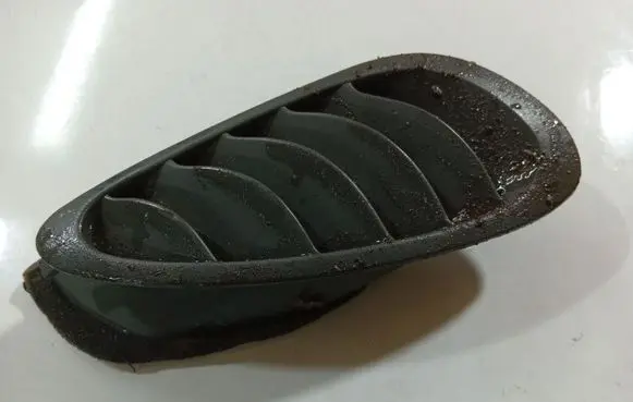 Hyundai Santa Fe Dash center air vent grill 