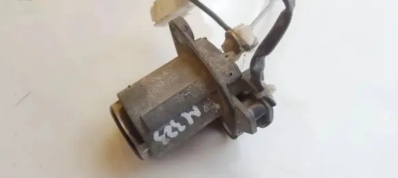 Mazda 323 Tailgate exterior lock 