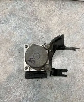 Nissan Note (E11) ABS Pump 476609U100 0265231732