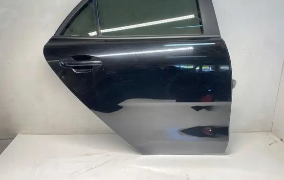 KIA Rio Rear door
