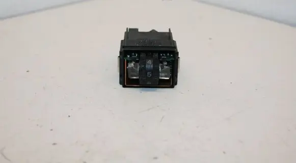 Audi A6 S6 C5 4B Seat heating switch 4B0963563B 4B0963563C 4B0963563E