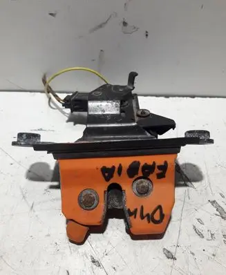 Skoda Fabia Mk1 (6Y) Tailgate/trunk/boot lock/catch/latch A161A