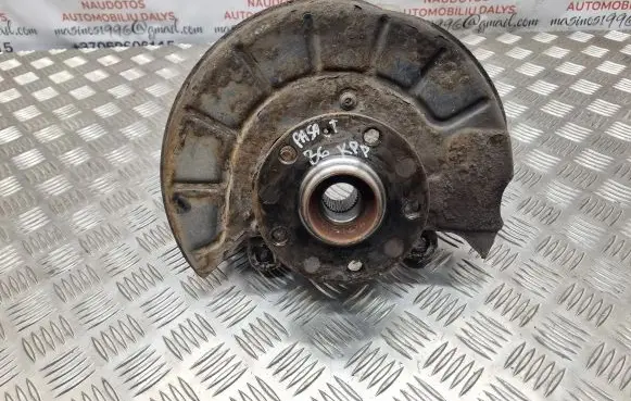Volkswagen PASSAT B6 Front wheel hub