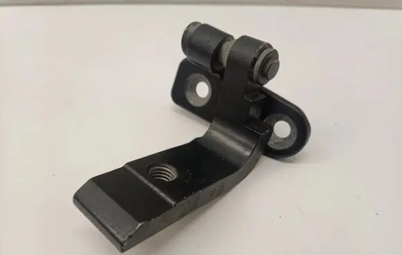 BMW 7 G11 G12 Rear door lower hinge