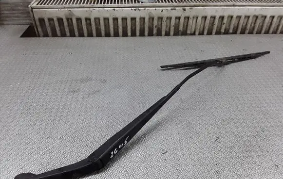 Chevrolet Kalos Windshield/front glass wiper blade 