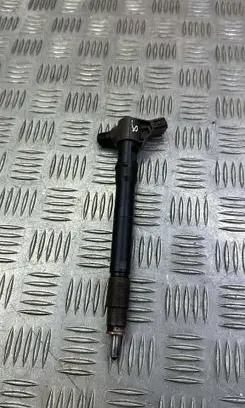 Mazda CX-5 Fuel injector 3C030402