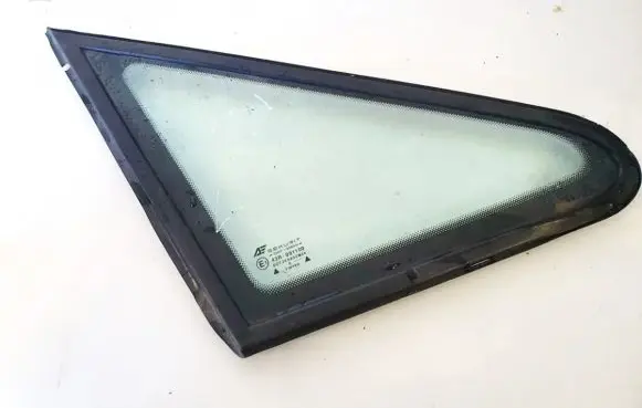 Ford Galaxy Front triangle window/glass 