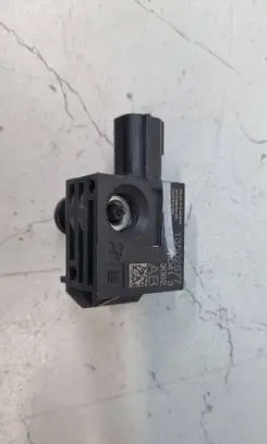 Chevrolet Volt I Airbag deployment crash/impact sensor 13502577