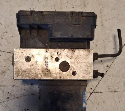 KIA Carnival ABS Pump BH60102400 0K56T437A0 XEQD3027831
