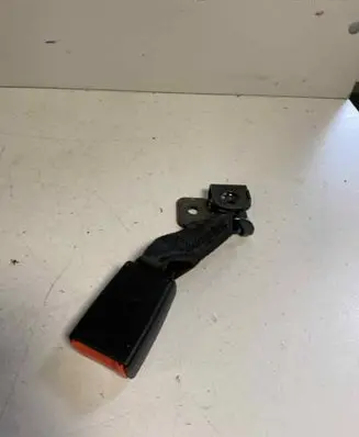 Toyota Avensis T220 Rear seatbelt buckle 30002141 6120501