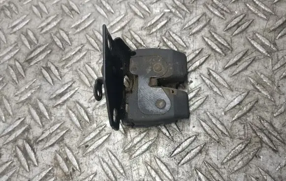 Loading door lock