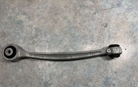 Rear control arm