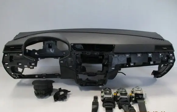 Seat Ibiza IV (6J,6P) Steering wheel 