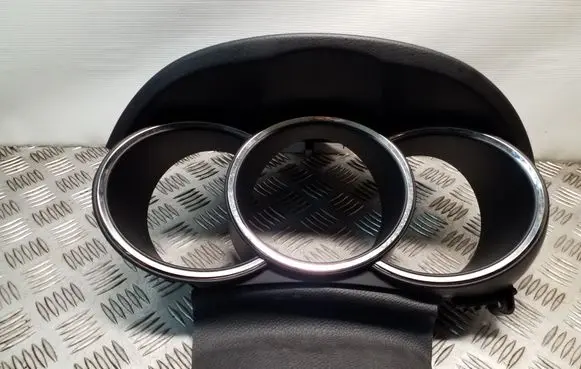 Dashboard trim