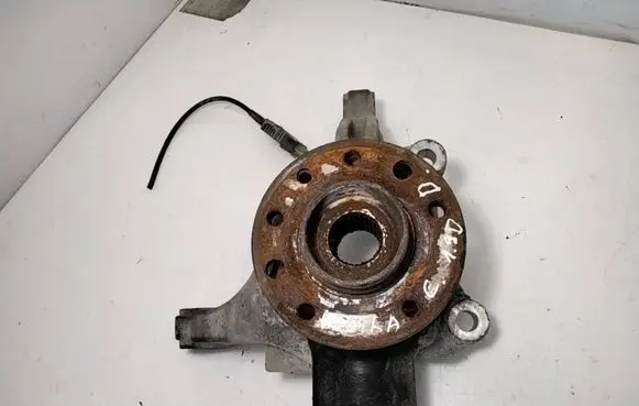 Opel Vectra C Front wheel hub 6699