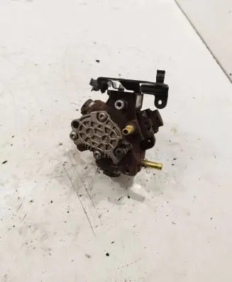 Peugeot 308 Fuel injection high pressure pump 9683703780 0445010102