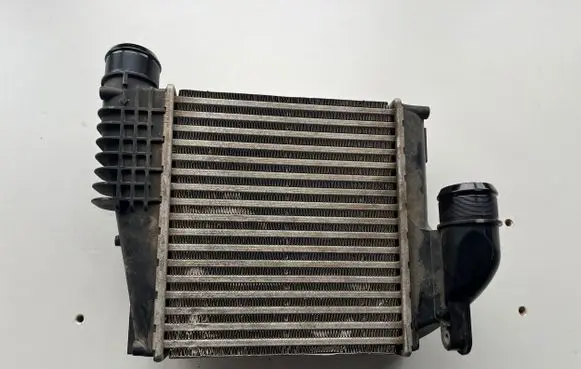 Opel Combo E Intercooler radiator M162476 VA2048