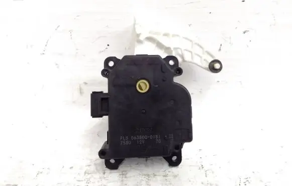 Lexus CT 200H Air flap motor/actuator 0638000181