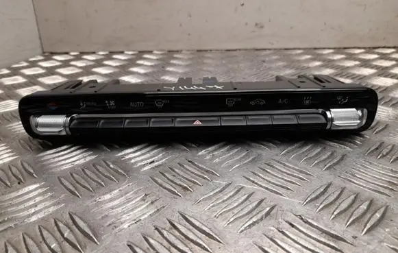 Mercedes-Benz CLA C118 X118 Climate control unit A2479056603