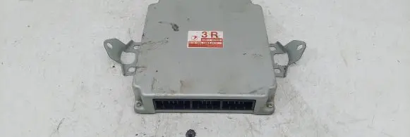 Subaru Forester SF Engine control unit/module 22611AG322 A18000