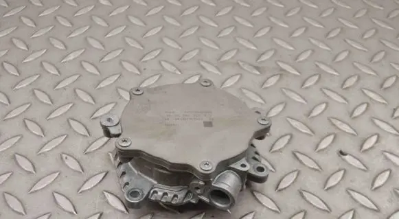 Mercedes-Benz CLA C118 X118 Vacuum pump A2701800901