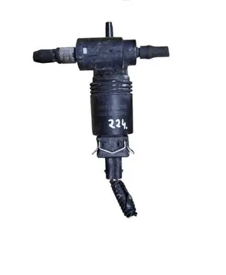 Nissan Note (E11) Windscreen/windshield washer pump 30097