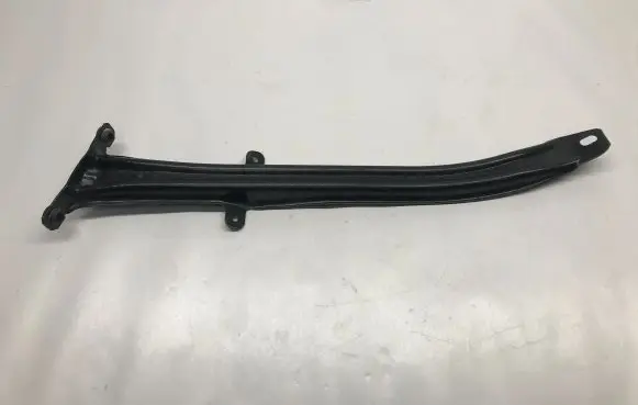 Mercedes-Benz C W204 Other engine bay part A2046280124
