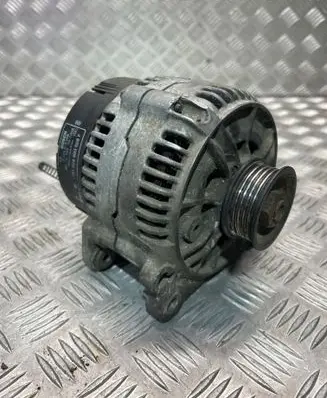 Audi A4 S4 B5 8D Generator/alternator 028903028F