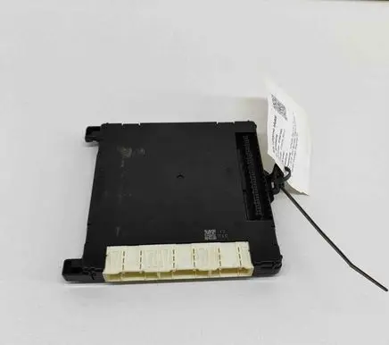 Toyota RAV 4 (XA40) Central body control module 2380005882 8922142300