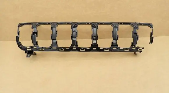 Jeep Grand Cherokee WL Front grill 68507747AB
