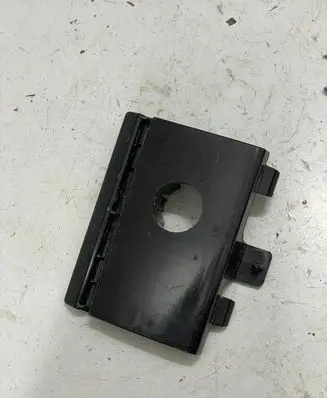 Porsche Cayenne (9Y0 9Y3) Front parking sensor holder (PDC) 9Y0807131