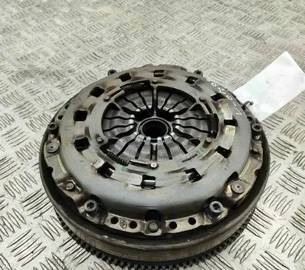BMW 3 E90 E91 Clutch set kit 7567842 7567841