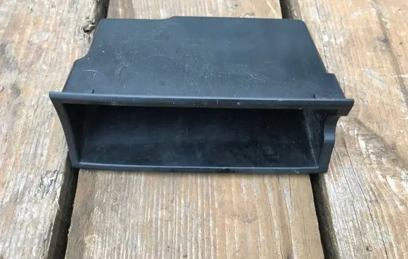 Volkswagen Touareg II Glove box central console 7P6857130