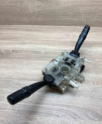 Subaru Outback Wiper turn signal indicator stalk/switch 83111AE33 17B768