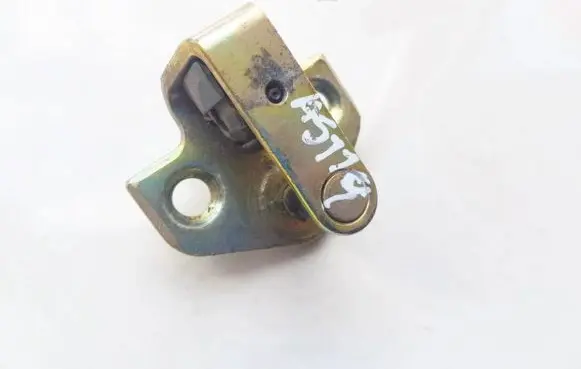 Ford Mondeo Mk III Front door lock loop/hook striker 2m51f21982aa 2m51-f21982-aa