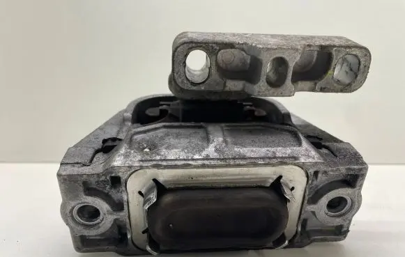 Skoda Octavia Mk2 (1Z) Engine mount bracket 1K0199262CN