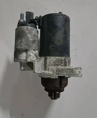 Volkswagen Golf V Starter motor