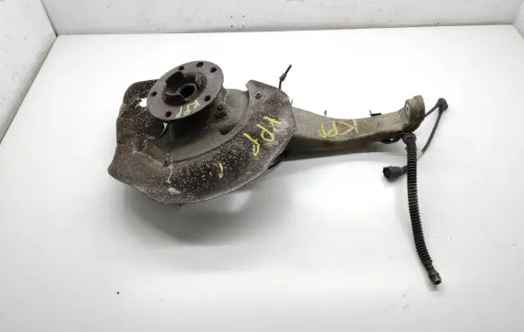 Porsche Cayenne (92A) Front wheel hub spindle knuckle