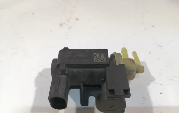 Audi A4 S4 B8 8K Turbo solenoid valve 4010835A 8K0906627