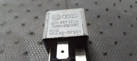 Audi A6 S6 C6 4F Other relay 8D0951253A V23134-B52-X301