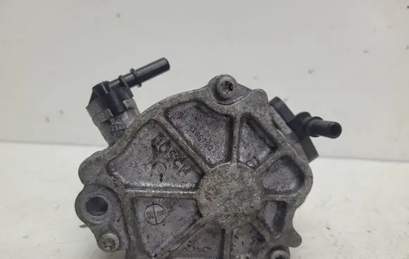 Citroen DS3 Vacuum pump 9684786780