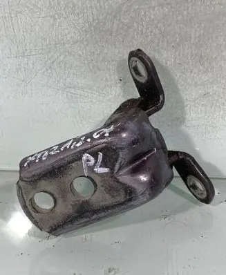 Nissan X-Trail T31 Front door upper hinge