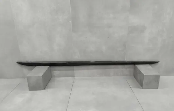 Front sill (body part)