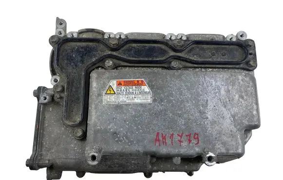 Toyota Prius (XW30) Voltage converter inverter G920047140