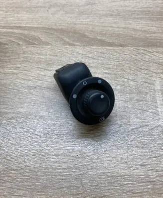 Renault Megane II Wing mirror switch 26522